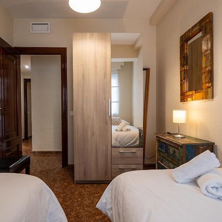 Apartamento En La Entrada Del Barrio Antiguo コルドバ エクステリア 写真